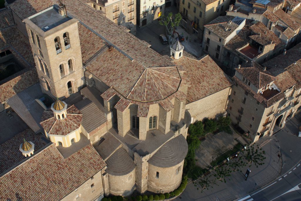 La Catedral i el Pou de gel | Hotel La Freixera - Solsona